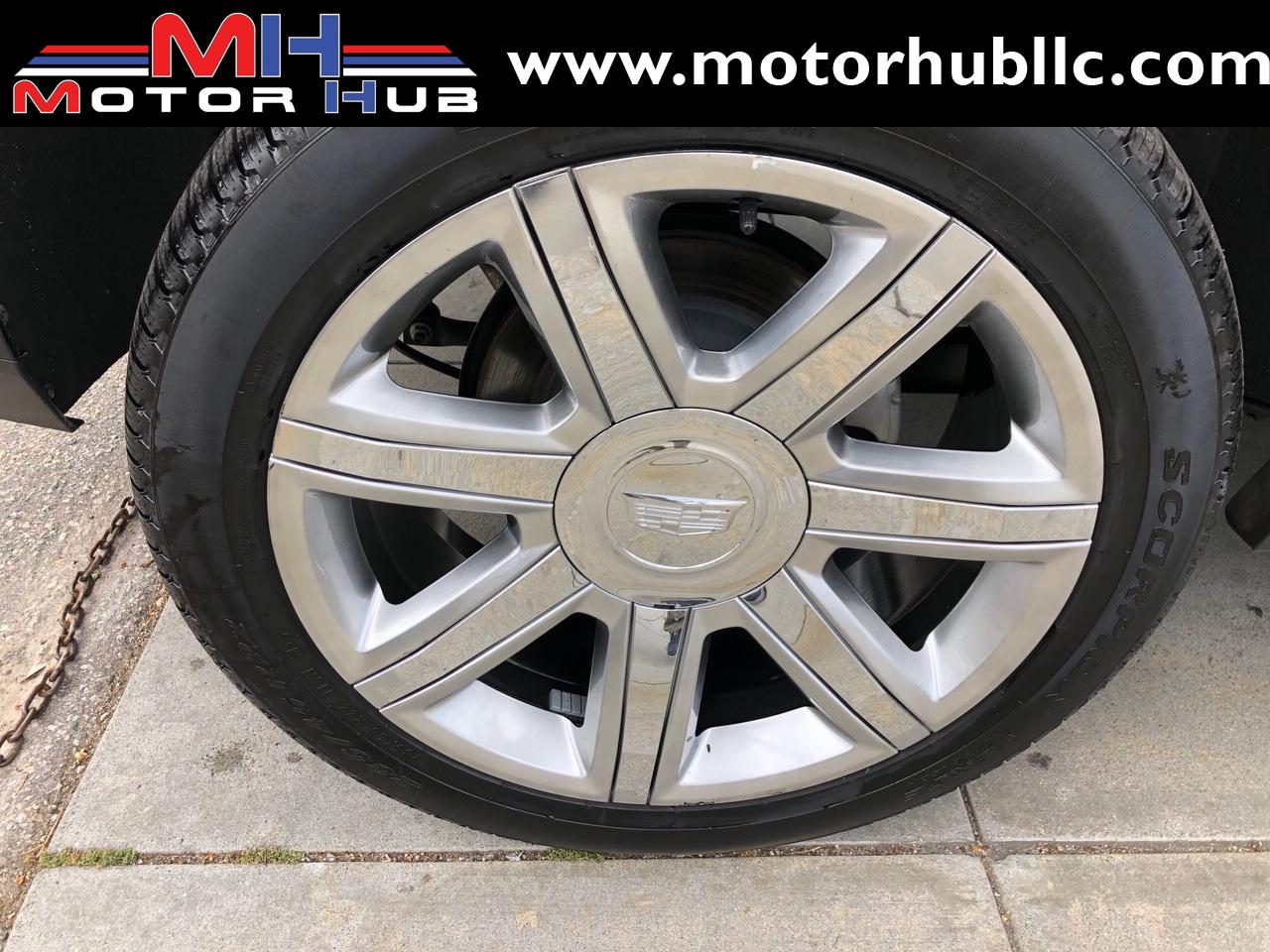 Used-2015-Cadillac-Escalade-Luxury