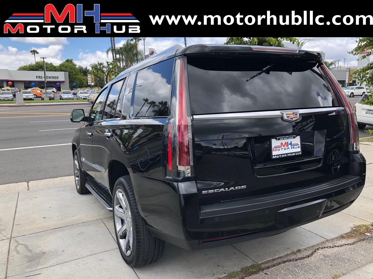 Used-2015-Cadillac-Escalade-Luxury