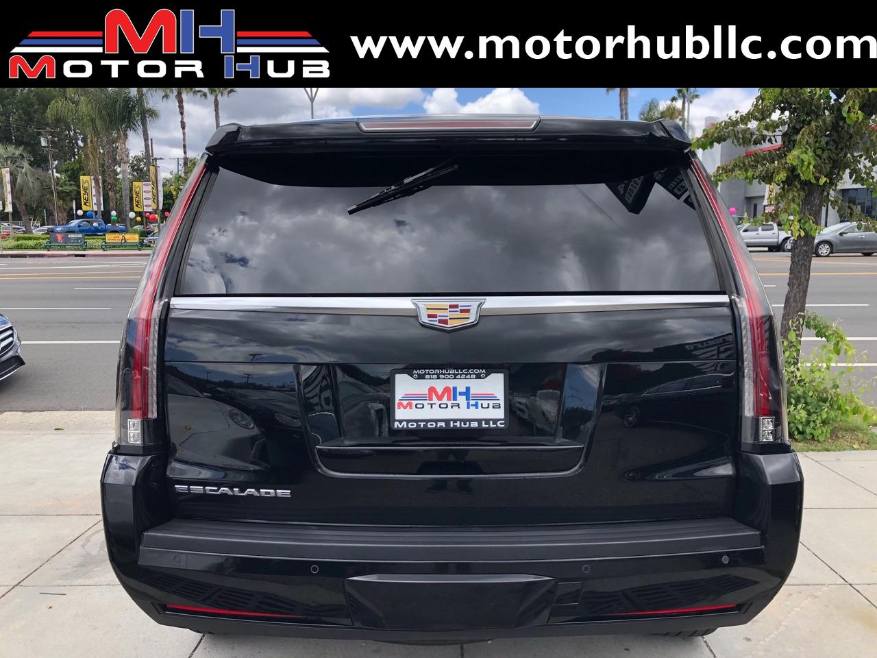 Used-2015-Cadillac-Escalade-Luxury