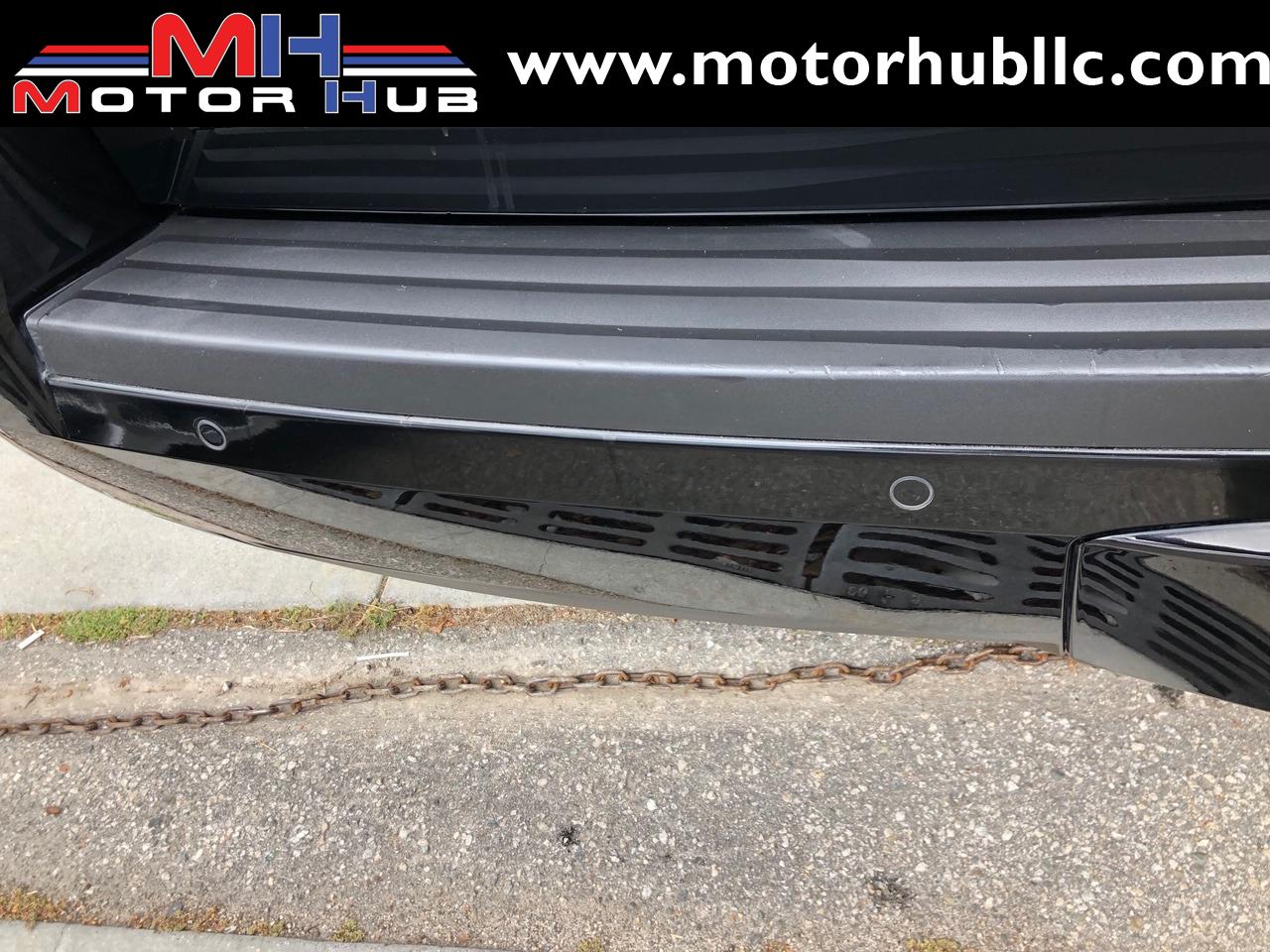 Used-2015-Cadillac-Escalade-Luxury